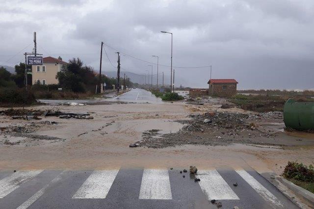 Πλημμύρες σε παραλιακές περιοχές της Λάρισας