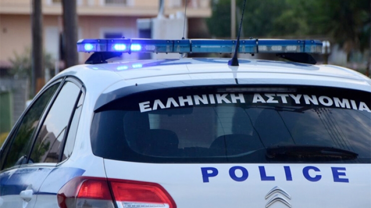 Σε κατ’ οίκον περιορισμό εύπορος 