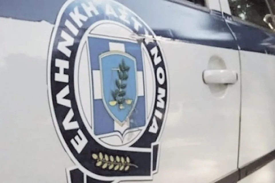 Δύσκολες στιγμές για ζευγάρι στην Αγιά - Ληστές εισέβαλαν στο σπίτι και πήρανε χρήματα και χρυσαφικά