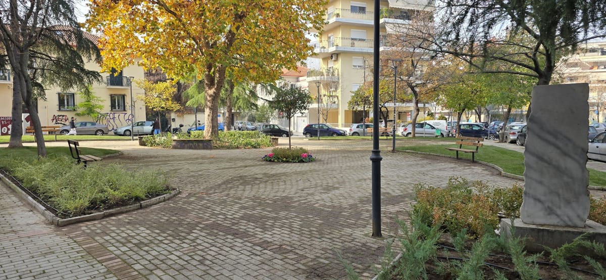 «Αγνώριστη» η πλατεία Άννας Φρανκ - «Ανάσα» πρασίνου για τη συνοικία του Αγίου Αχιλλίου 