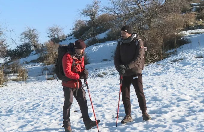 Ο ορειβάτης από τη Λάρισα που κατακτά τις κορυφές του κόσμου