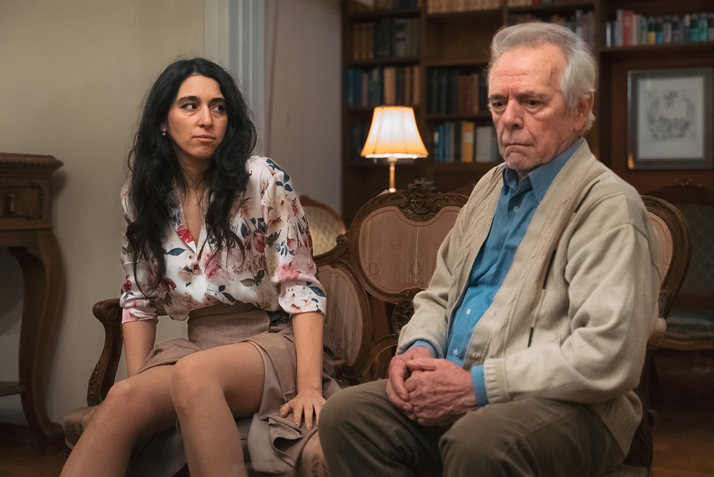 Η θεατρική παράσταση «Χόρεψέ με πατέρα» στη σκηνή του Θεάτρου «Κώστας Τσιάνος»