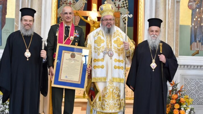 Κυριακή των Αγίων Πάντων και ονομαστήρια Ποιμενάρχου μας – Τιμητική διάκριση στον Αρχηγό ΓΕΕΘΑ