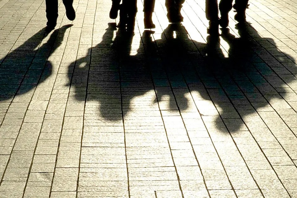 Λάρισα : Παρέα 7 νεαρών χτύπησε και λήστεψε τρεις φοιτητές