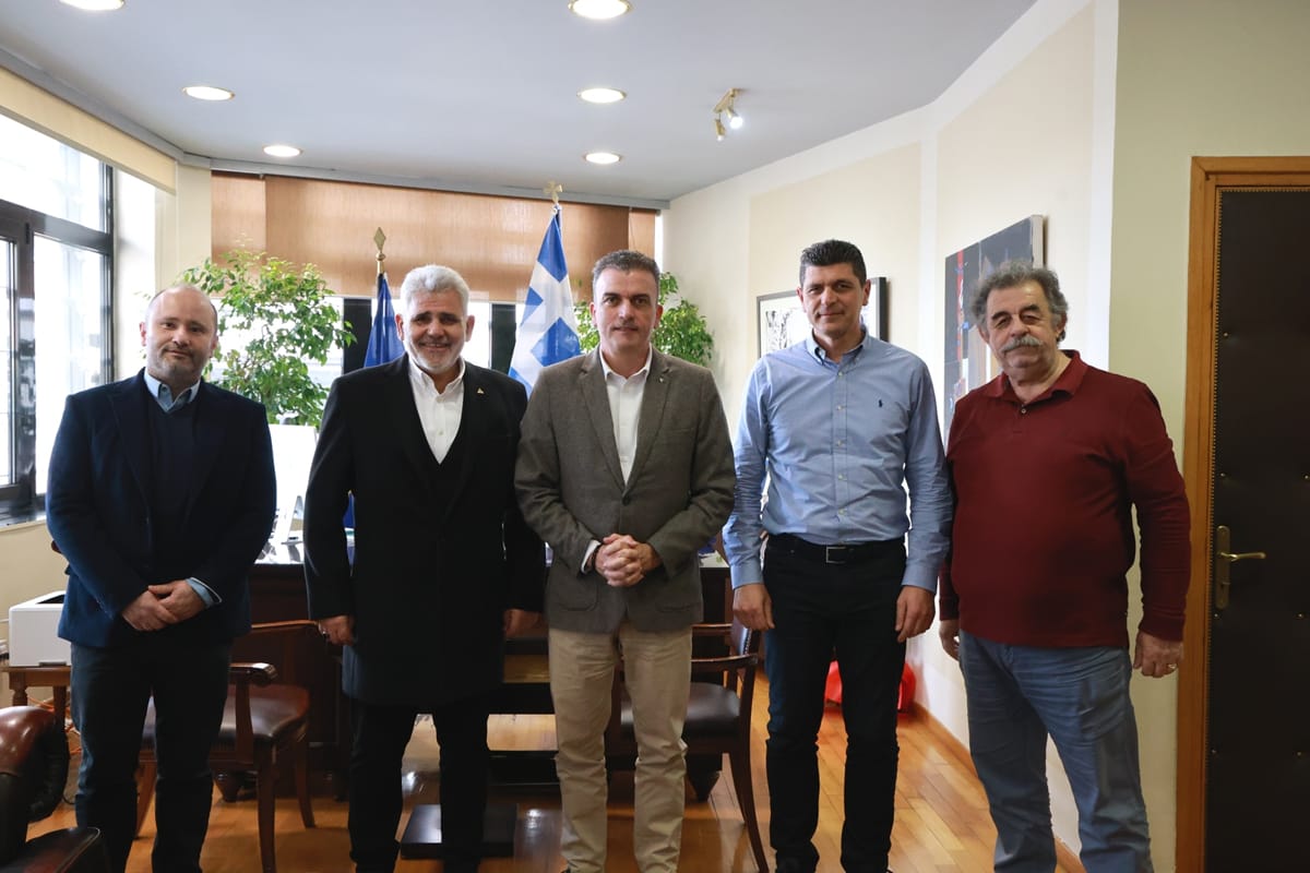 «Πράσινο φως» για τα φωτοβολταϊκά πάρκα στην Αμυγδαλέα - Δήμος Λαρισαίων και ΤΕΔΡΑ προχώρησαν στην υπογραφή της σύμβασης για το έργο