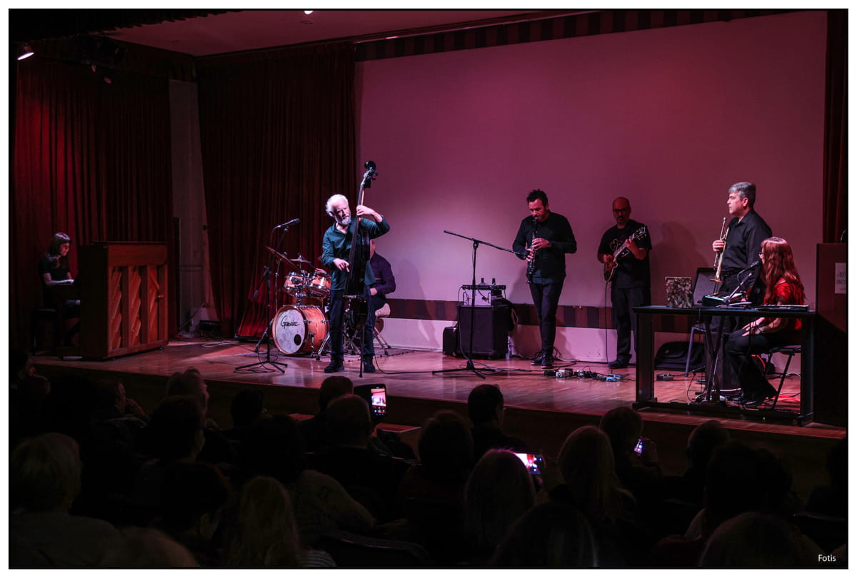 «ΕΝΔΟΓΡΑΦΙΕΣ»  με τον Γιώργο Κωστούλη την Τετάρτη 1 Απριλίου στο Χατζηγιάννειο Πνευματικό Κέντρο Λάρισας