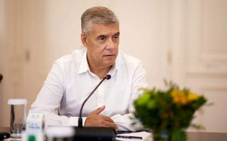 Κ. Αγοραστός για την παραπομπή του στο Ειδικό Δικαστήριο: «Η δίκη είναι πολιτική. Έχω εμπιστοσύνη στην τίμια δικαιοσύνη»